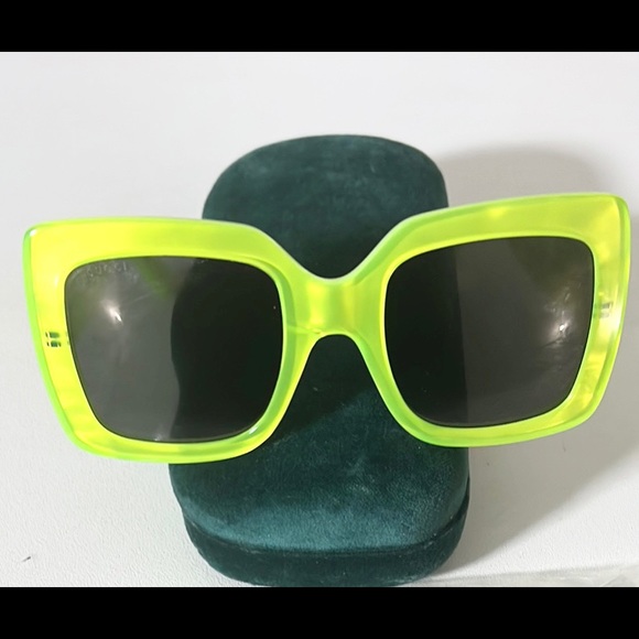 Green Gucci glasses - Picture 5 of 5
